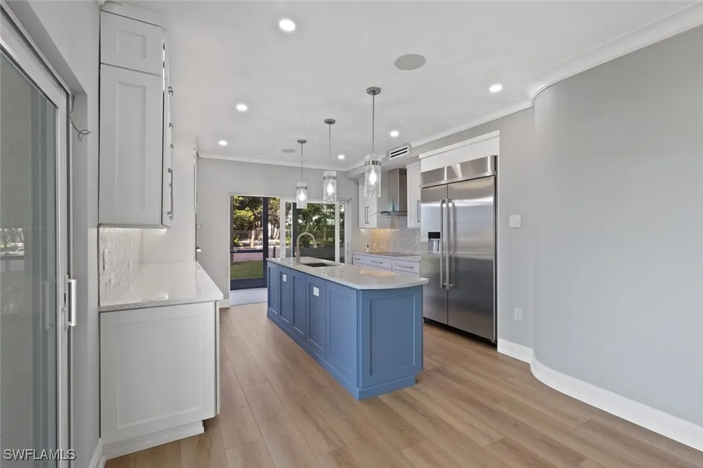 3399 Gulf Shore Boulevard N Naples FL 34103