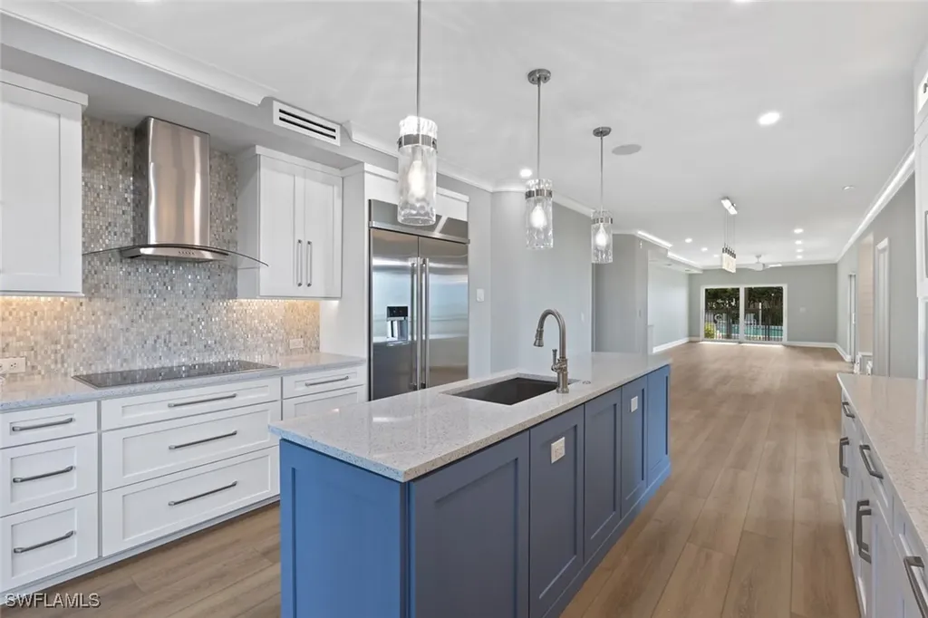 3399 Gulf Shore Boulevard N Naples FL 34103