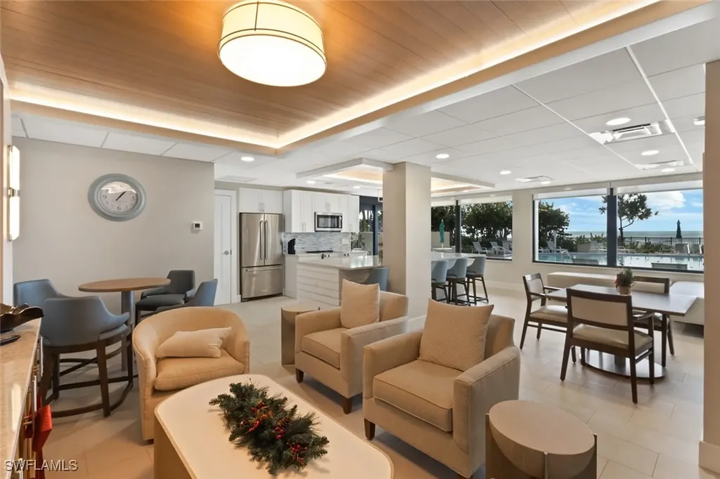 3399 Gulf Shore Boulevard N Naples FL 34103