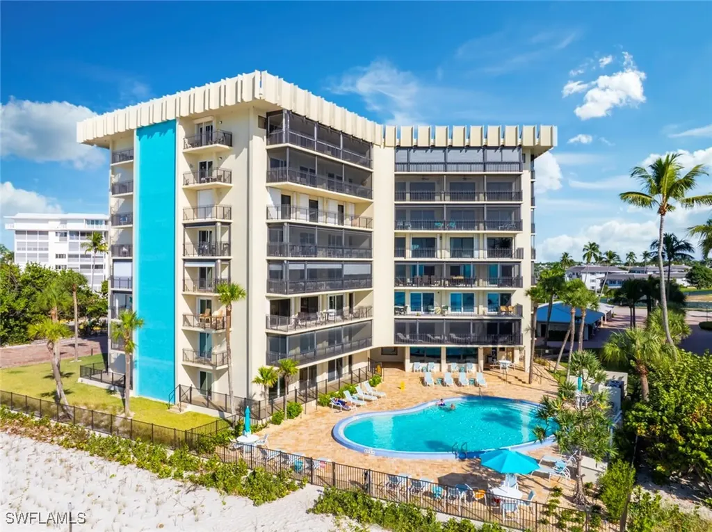 3399 Gulf Shore Boulevard N Naples FL 34103