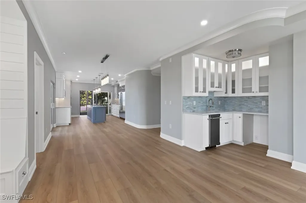 3399 Gulf Shore Boulevard N Naples FL 34103