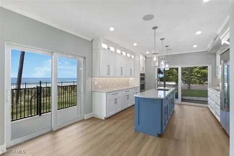 3399 Gulf Shore Boulevard N Naples FL 34103