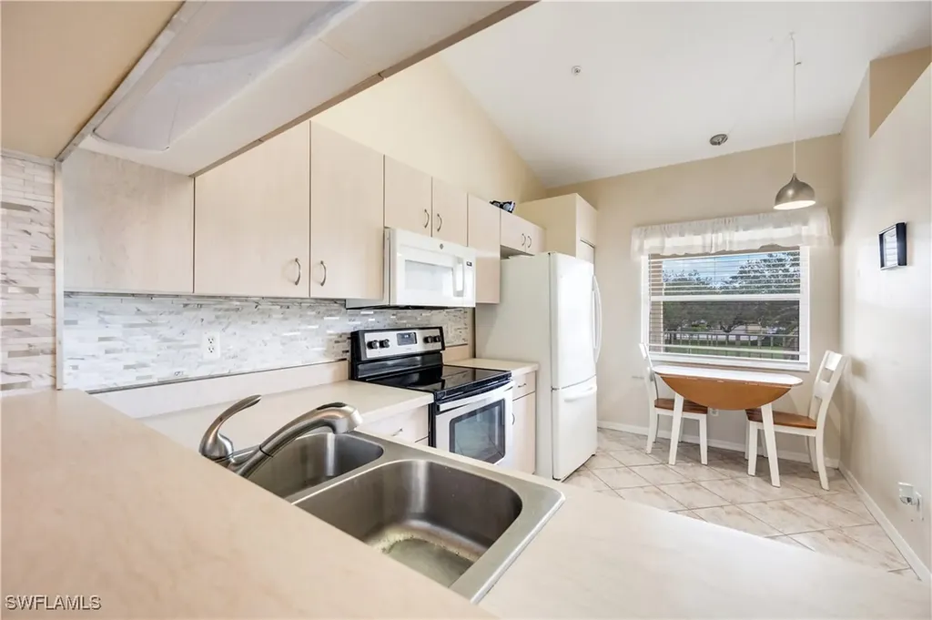 6625 Huntington Lakes Circle Naples FL 34119