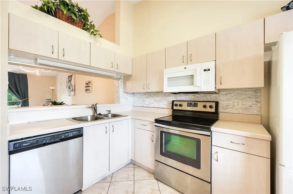 6625 Huntington Lakes Circle Naples FL 34119