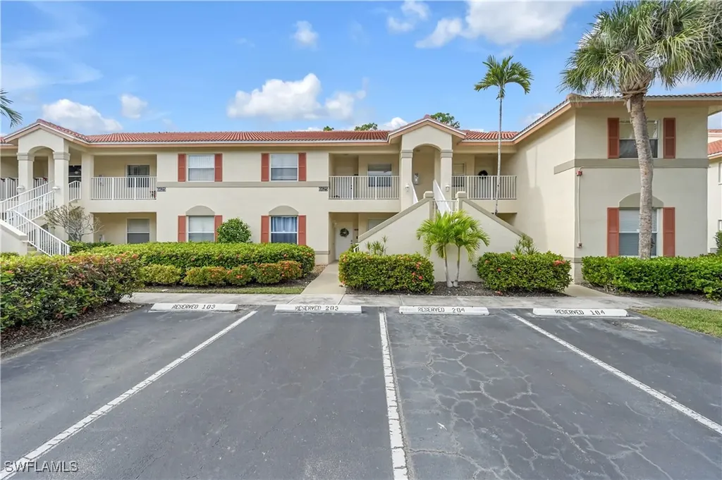 6625 Huntington Lakes Circle Naples FL 34119
