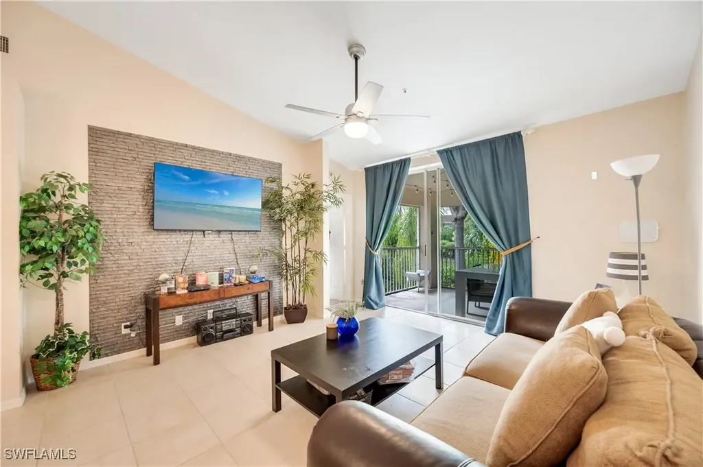 6625 Huntington Lakes Circle Naples FL 34119