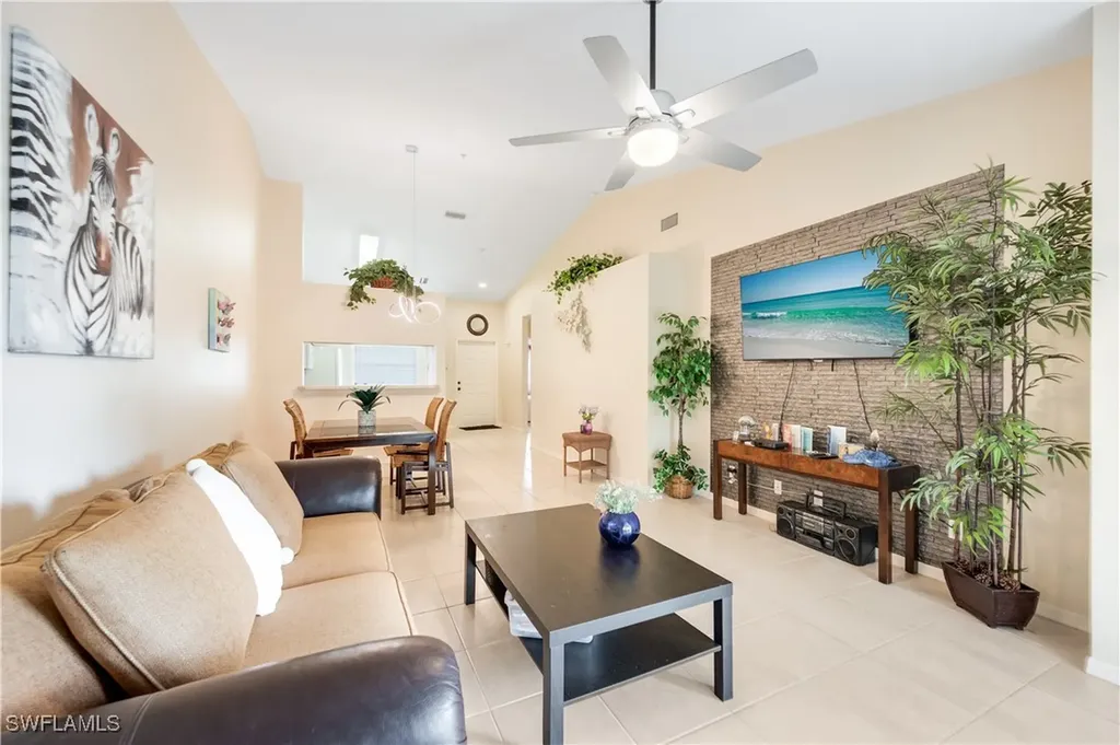 6625 Huntington Lakes Circle Naples FL 34119