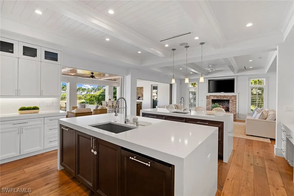 481 21st Avenue S Naples FL 34102