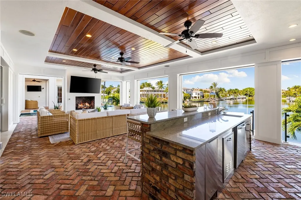 481 21st Avenue S Naples FL 34102