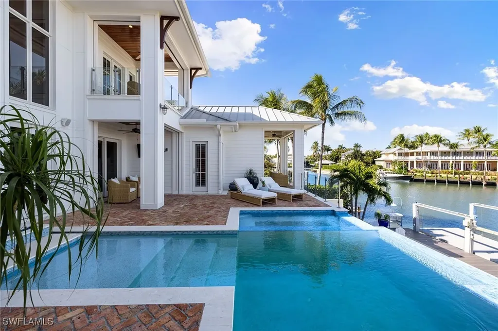 481 21st Avenue S Naples FL 34102