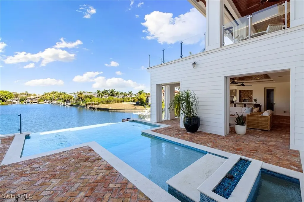 481 21st Avenue S Naples FL 34102