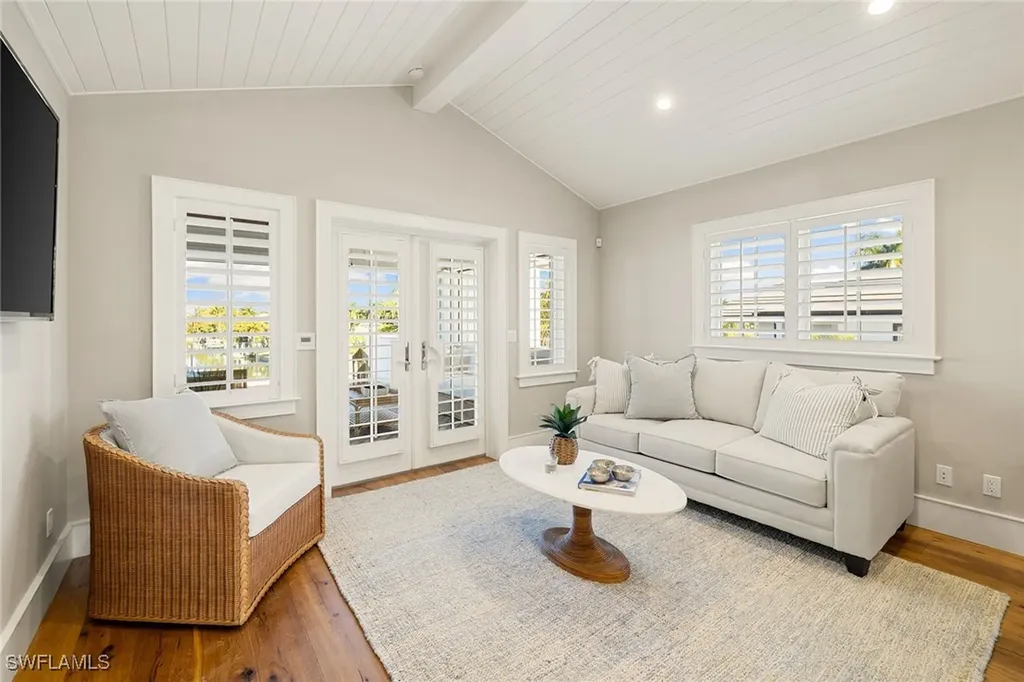 481 21st Avenue S Naples FL 34102