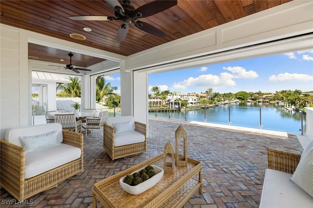 481 21st Avenue S Naples FL 34102