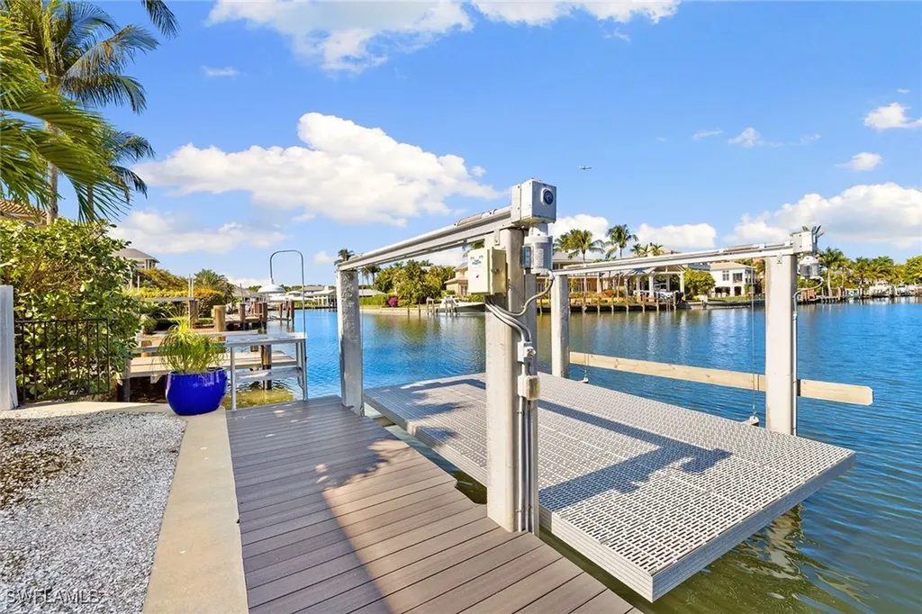 481 21st Avenue S Naples FL 34102