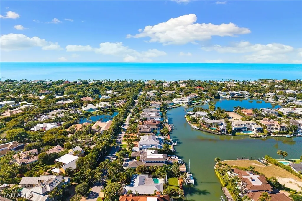 481 21st Avenue S Naples FL 34102