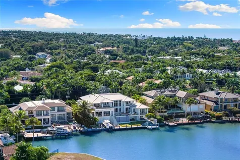 481 21ST Avenue S Naples FL 34102