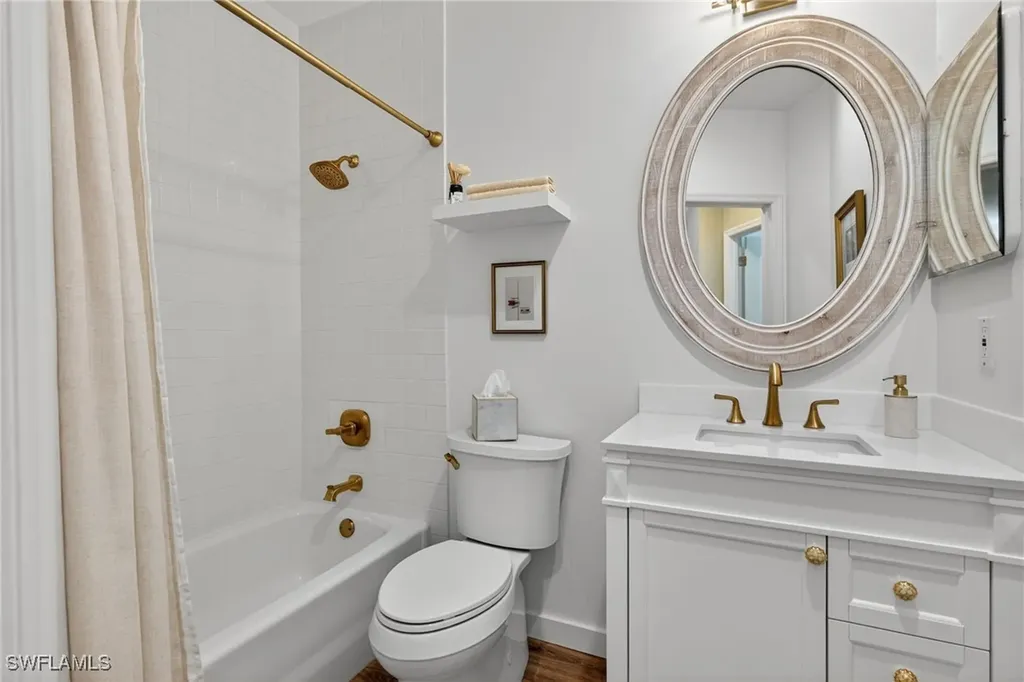 8355 Excalibur Circle Naples FL 34108