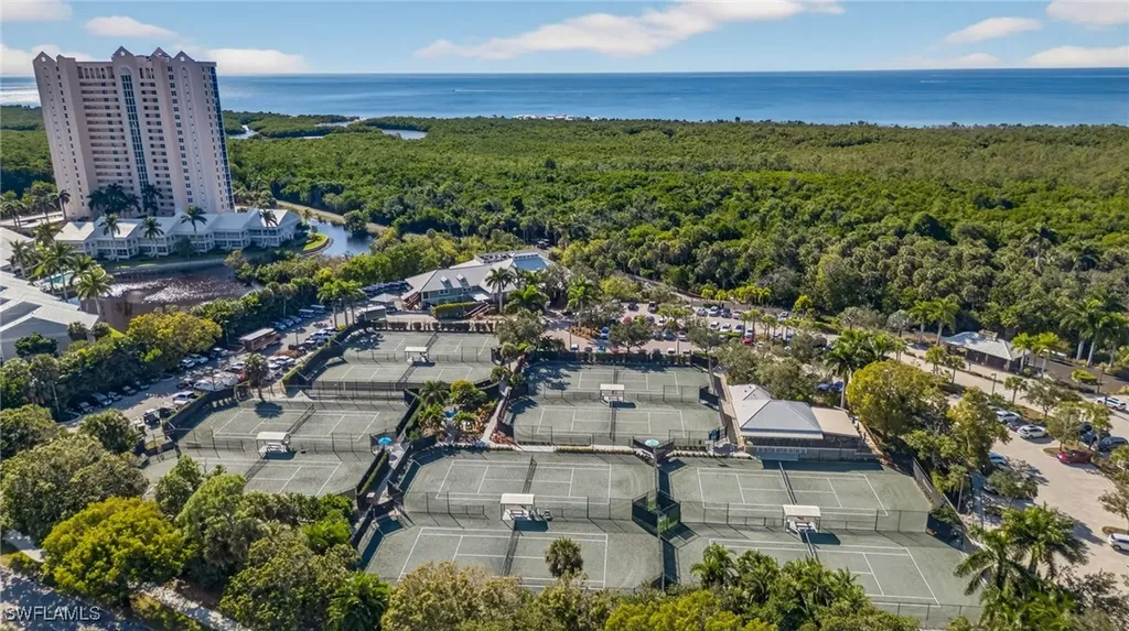 8355 Excalibur Circle Naples FL 34108