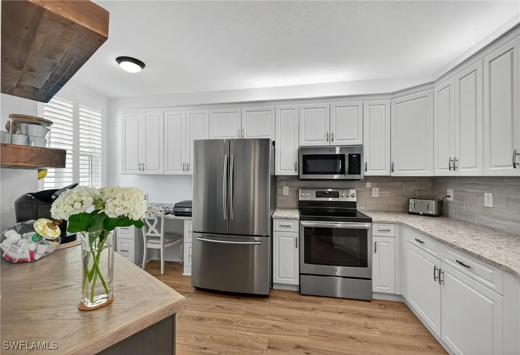 8355 Excalibur Circle Naples FL 34108