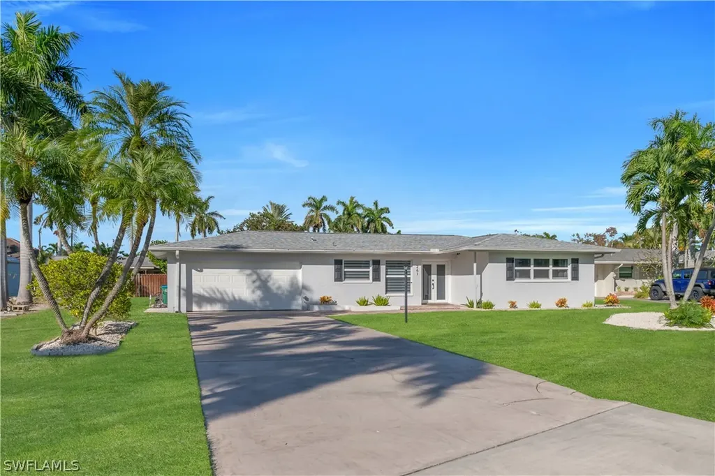 261 Bayshore Drive Cape Coral FL 33904