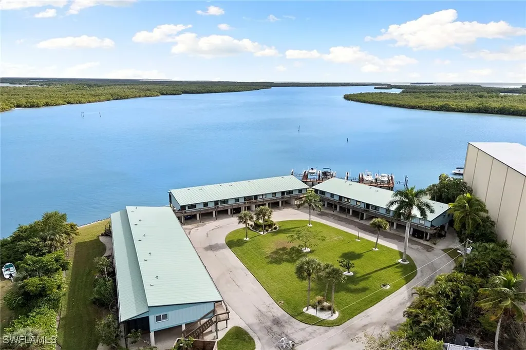 611 Palm Avenue Goodland FL 34140