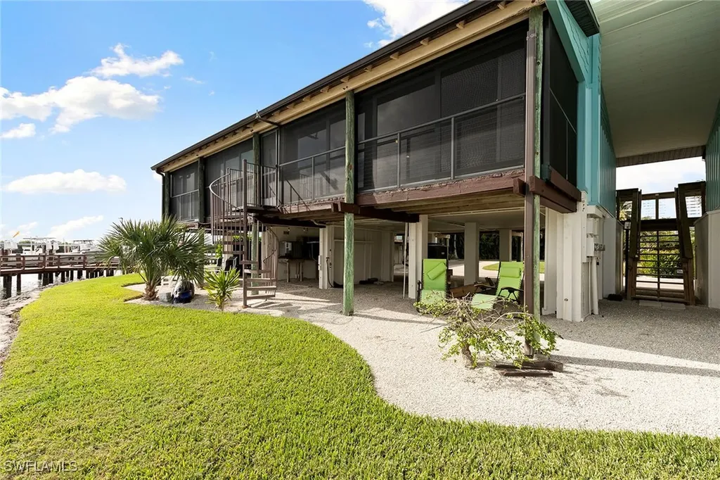 611 Palm Avenue Goodland FL 34140