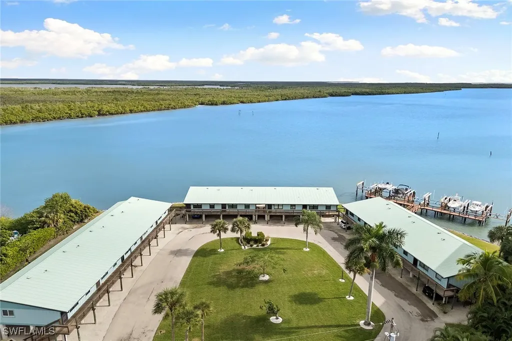 611 Palm Avenue Goodland FL 34140