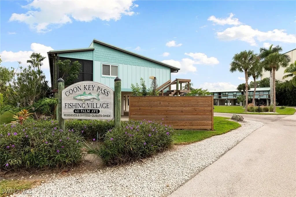 611 Palm Avenue Goodland FL 34140