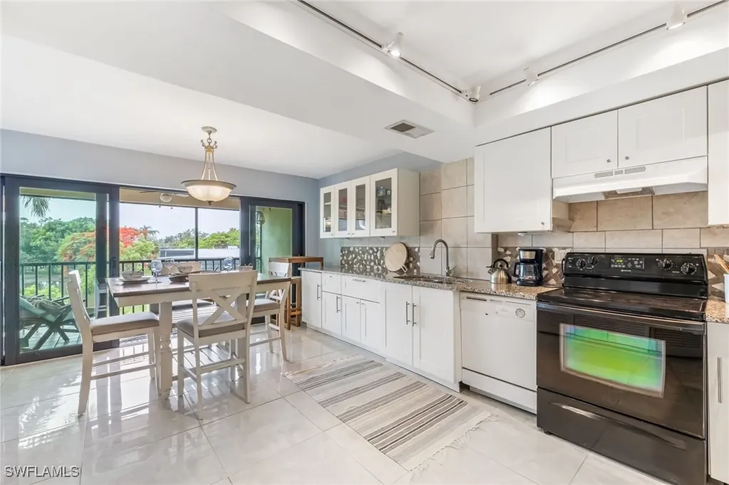 1724 Bald Eagle Drive Naples FL 34105