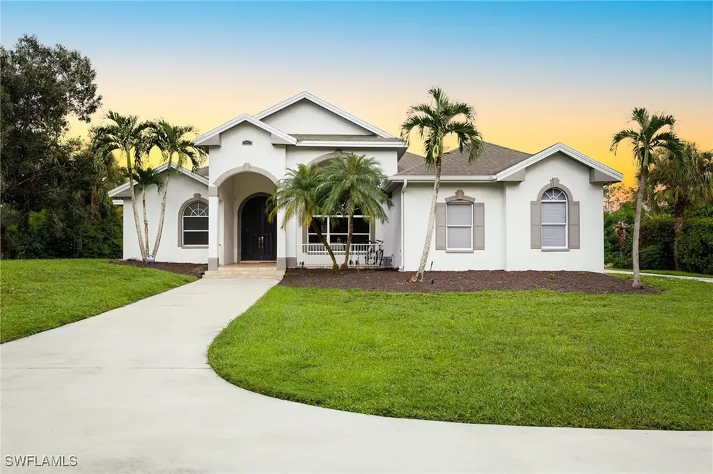 160 Logan Boulevard S Naples FL 34119