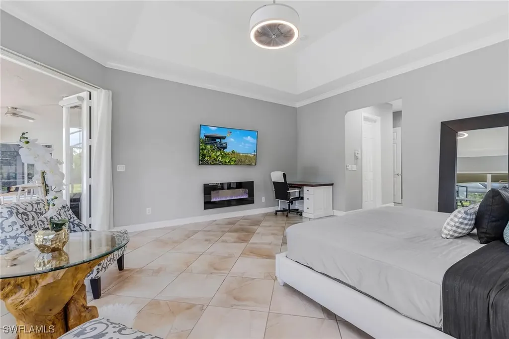160 Logan Boulevard S Naples FL 34119