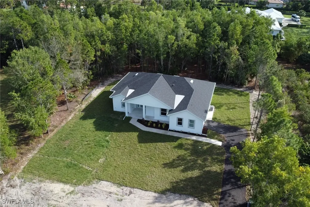 160 Logan Boulevard S Naples FL 34119