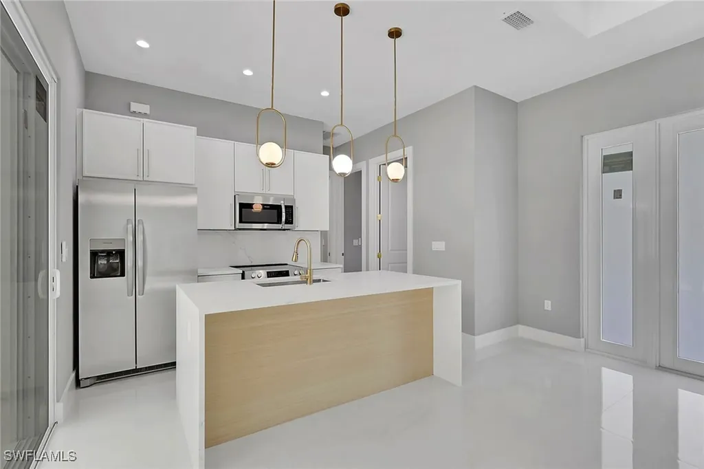 160 Logan Boulevard S Naples FL 34119