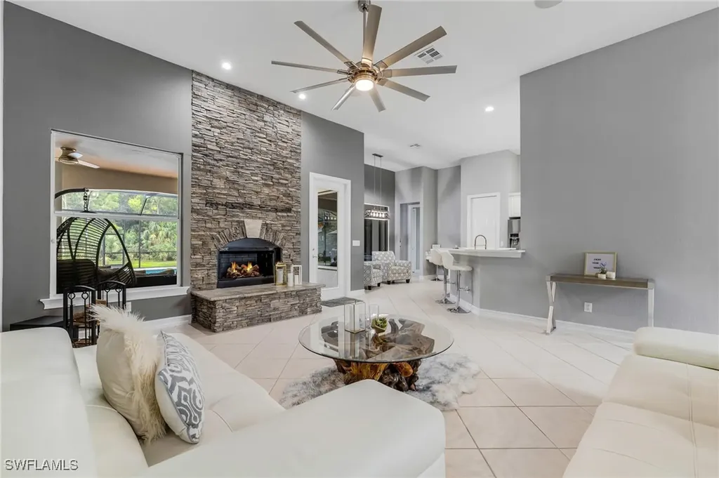 160 Logan Boulevard S Naples FL 34119