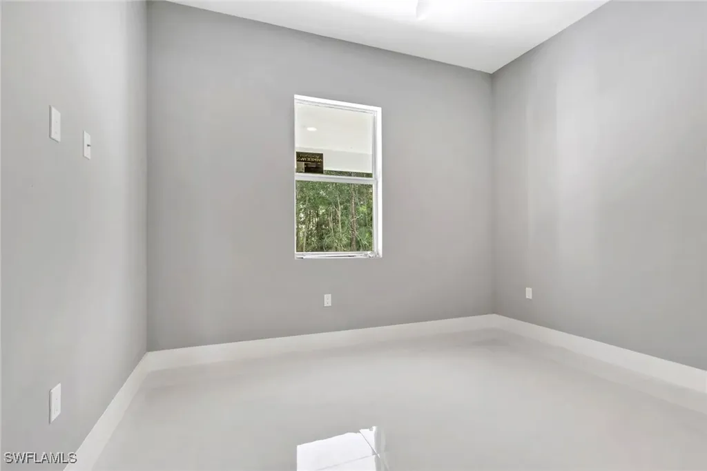 160 Logan Boulevard S Naples FL 34119