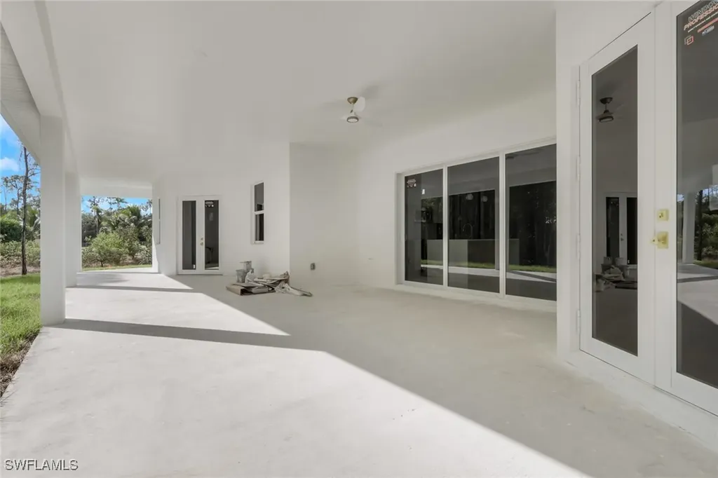 160 Logan Boulevard S Naples FL 34119