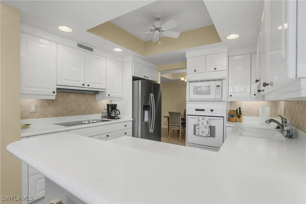 7225 Pelican Bay Boulevard Naples FL 34108
