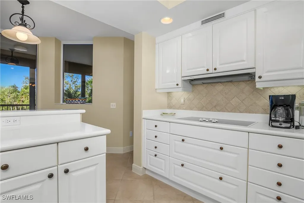 7225 Pelican Bay Boulevard Naples FL 34108
