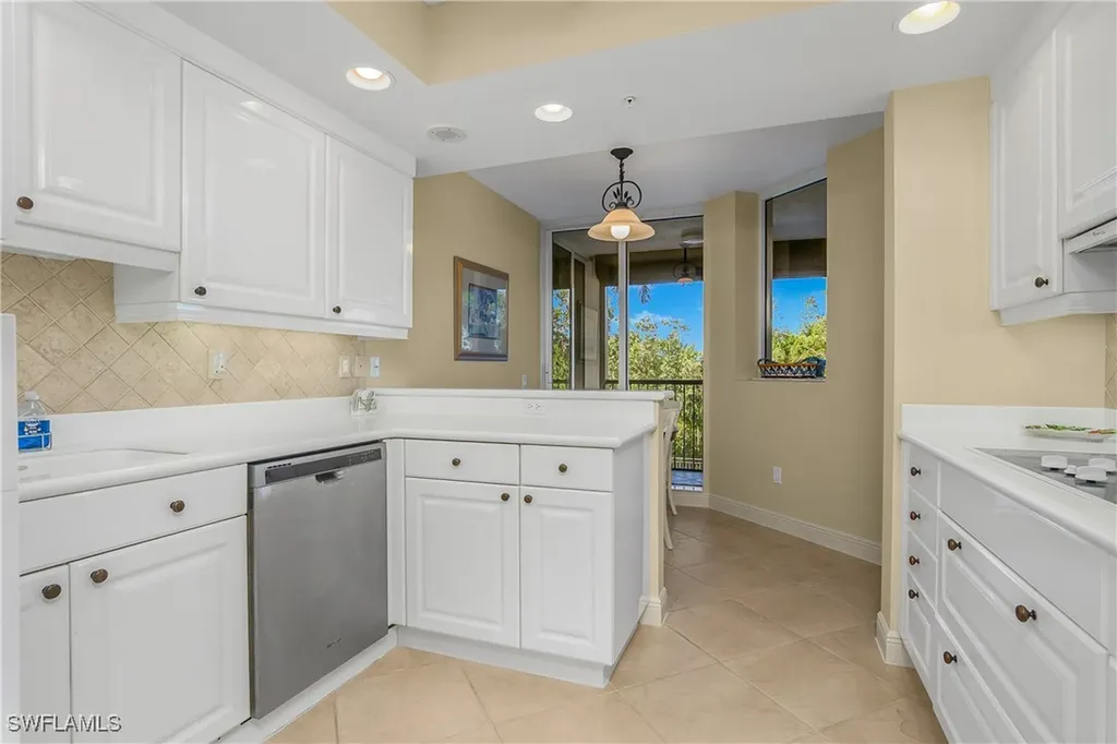 7225 Pelican Bay Boulevard Naples FL 34108
