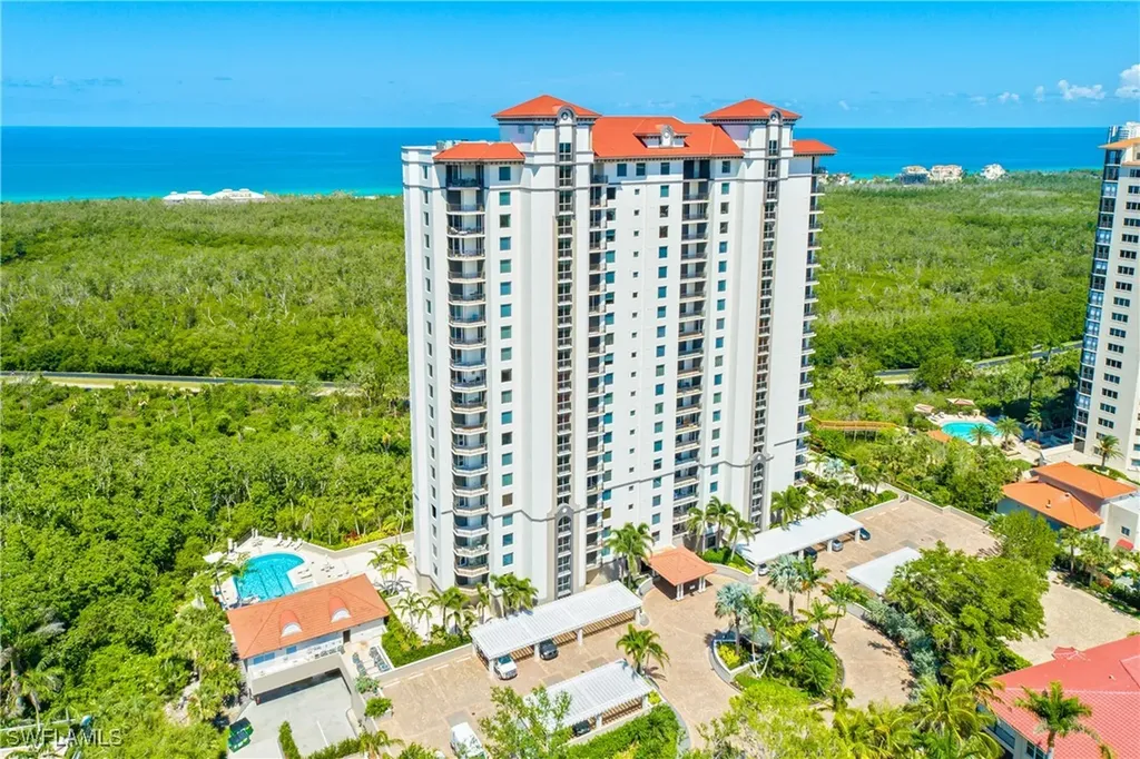 7225 Pelican Bay Boulevard Naples FL 34108