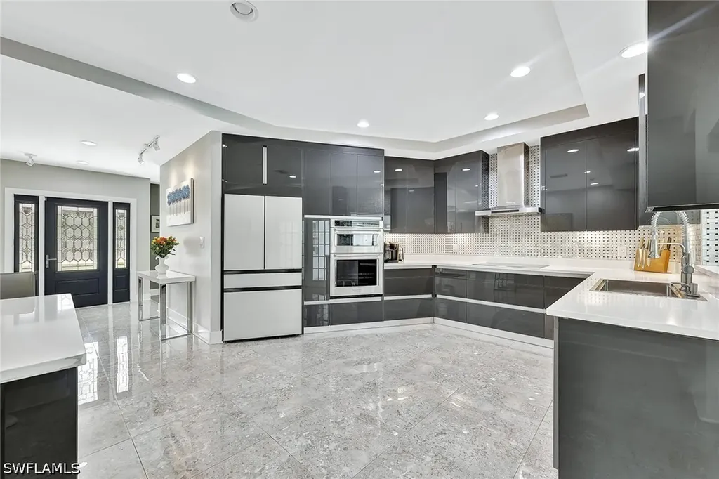 7060 Hendry Creek Drive Fort Myers FL 33908