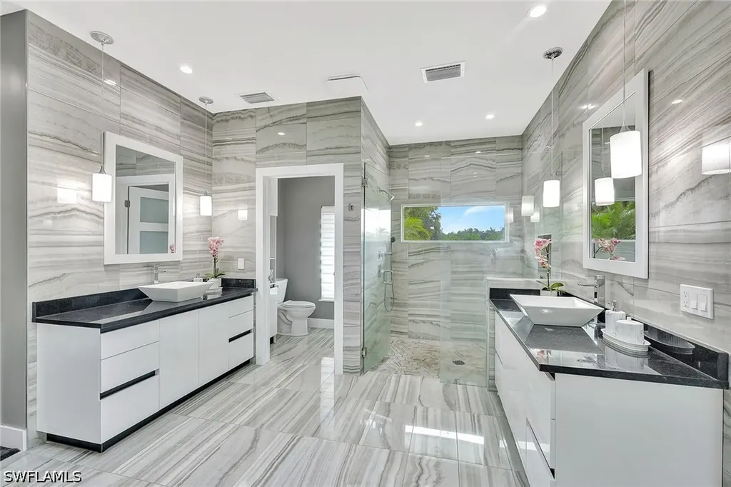 7060 Hendry Creek Drive Fort Myers FL 33908