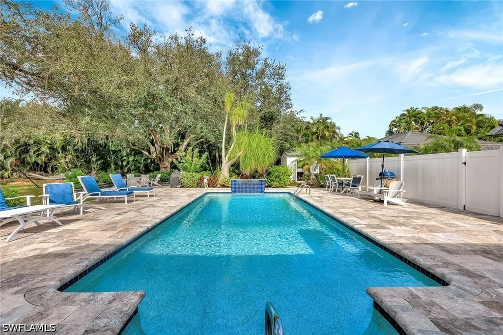 7060 Hendry Creek Drive Fort Myers FL 33908