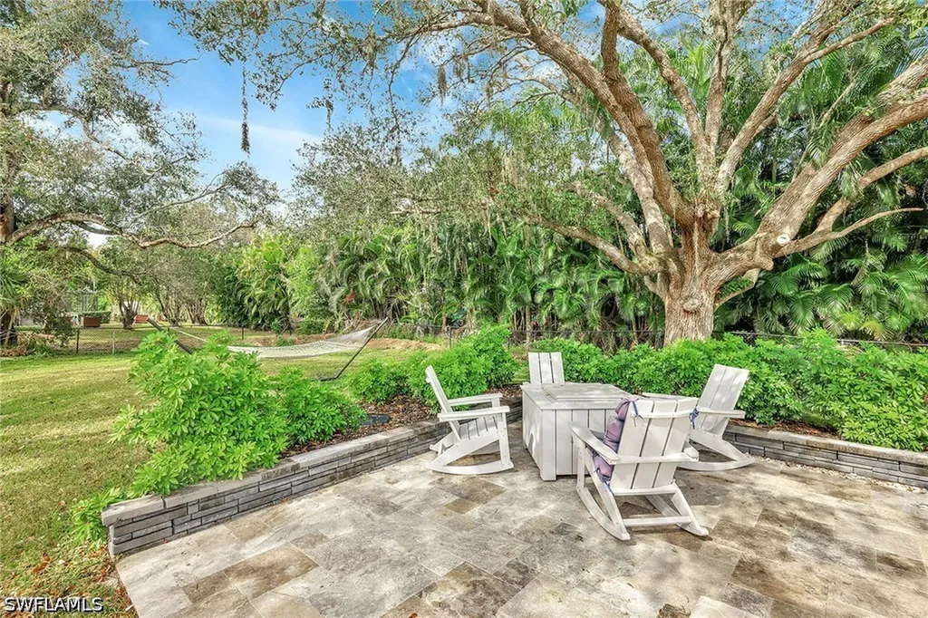 7060 Hendry Creek Drive Fort Myers FL 33908