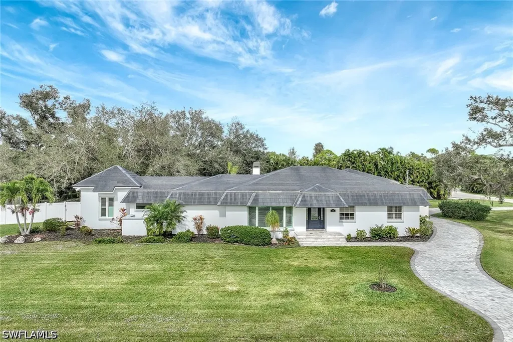 7060 Hendry Creek Drive Fort Myers FL 33908