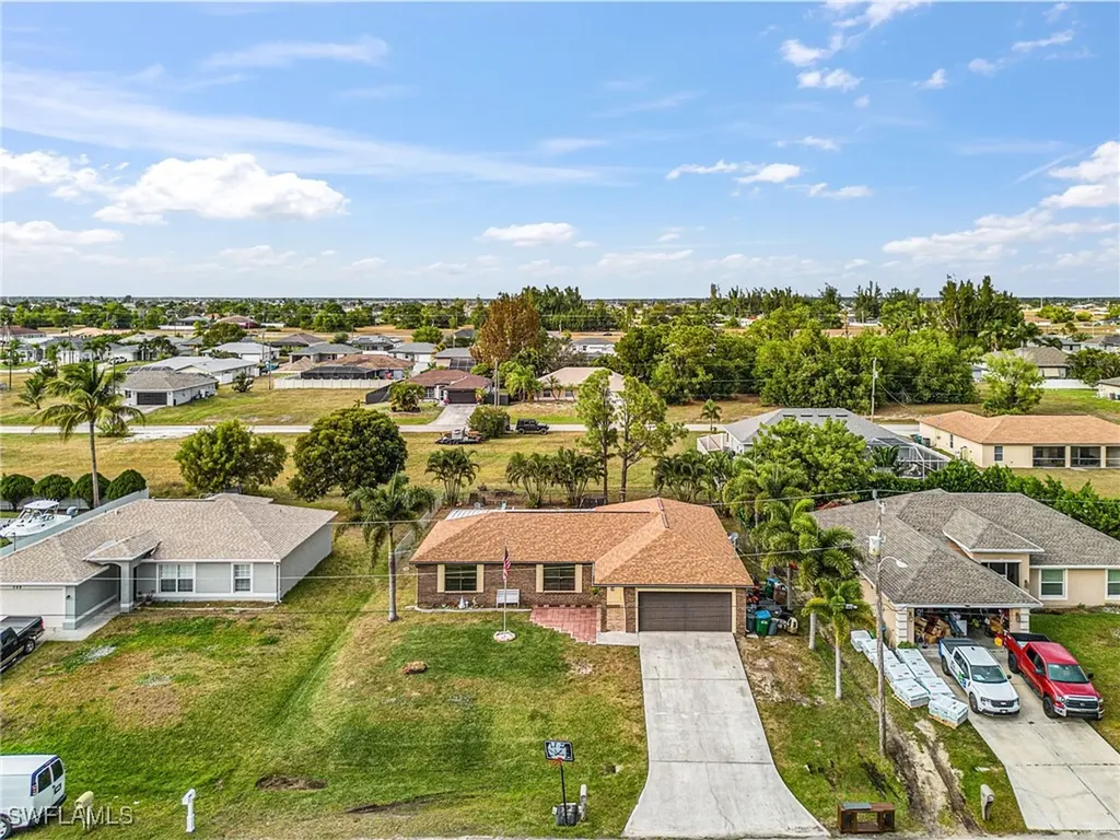 205 NW 14th Street Cape Coral FL 33993