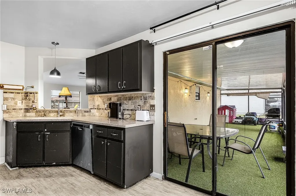 205 NW 14th Street Cape Coral FL 33993