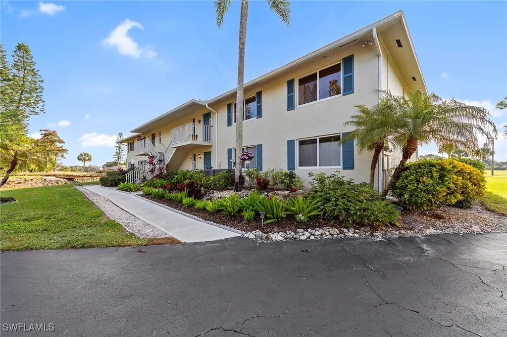 200 Albi Road Naples FL 34112