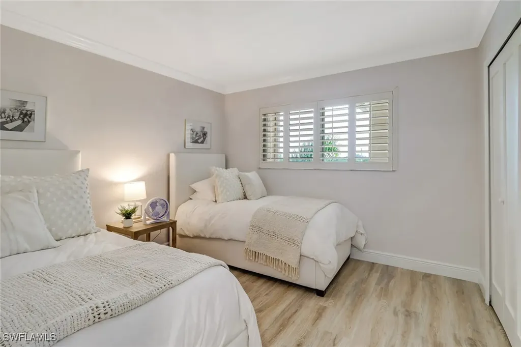 21 High Point Circle E Naples FL 34103