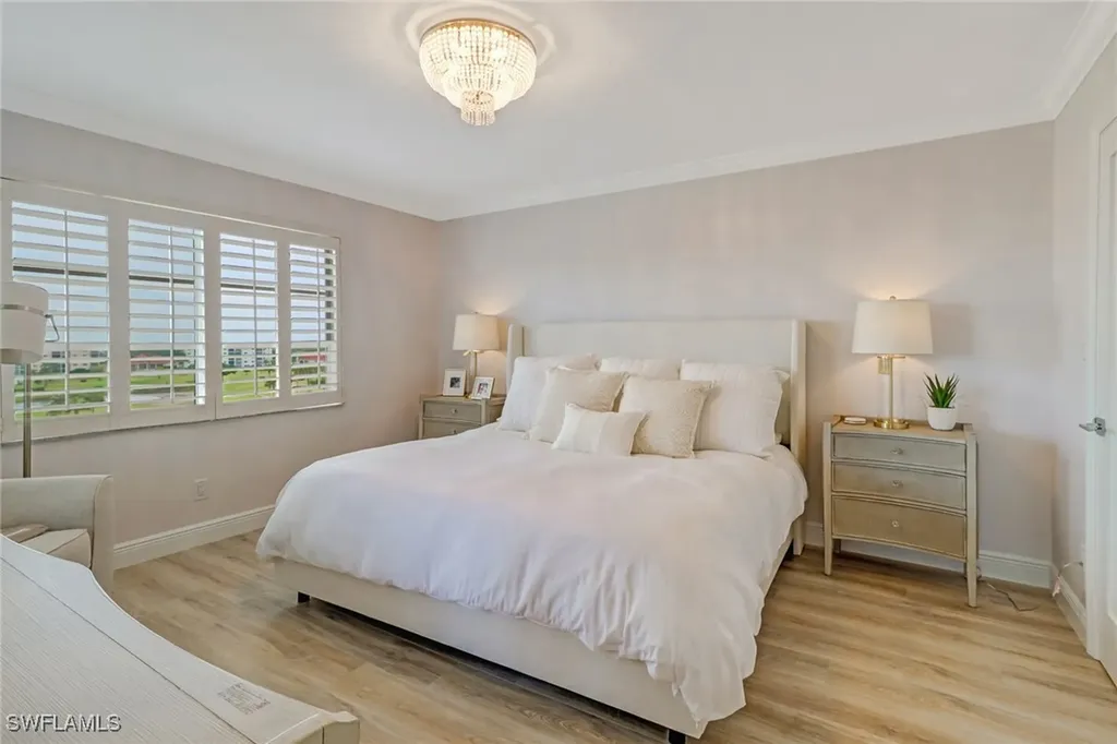 21 High Point Circle E Naples FL 34103